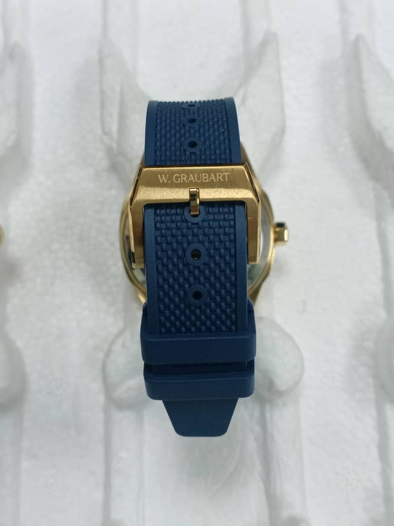 Revival 40 - Back and Buckle