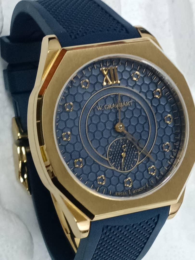 Revival 40 - Dial View